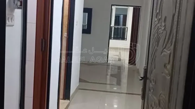 مكتب/تجاري - اربد شارع جامعة اليرموك اشارة الاسكان  - 9000 دأ