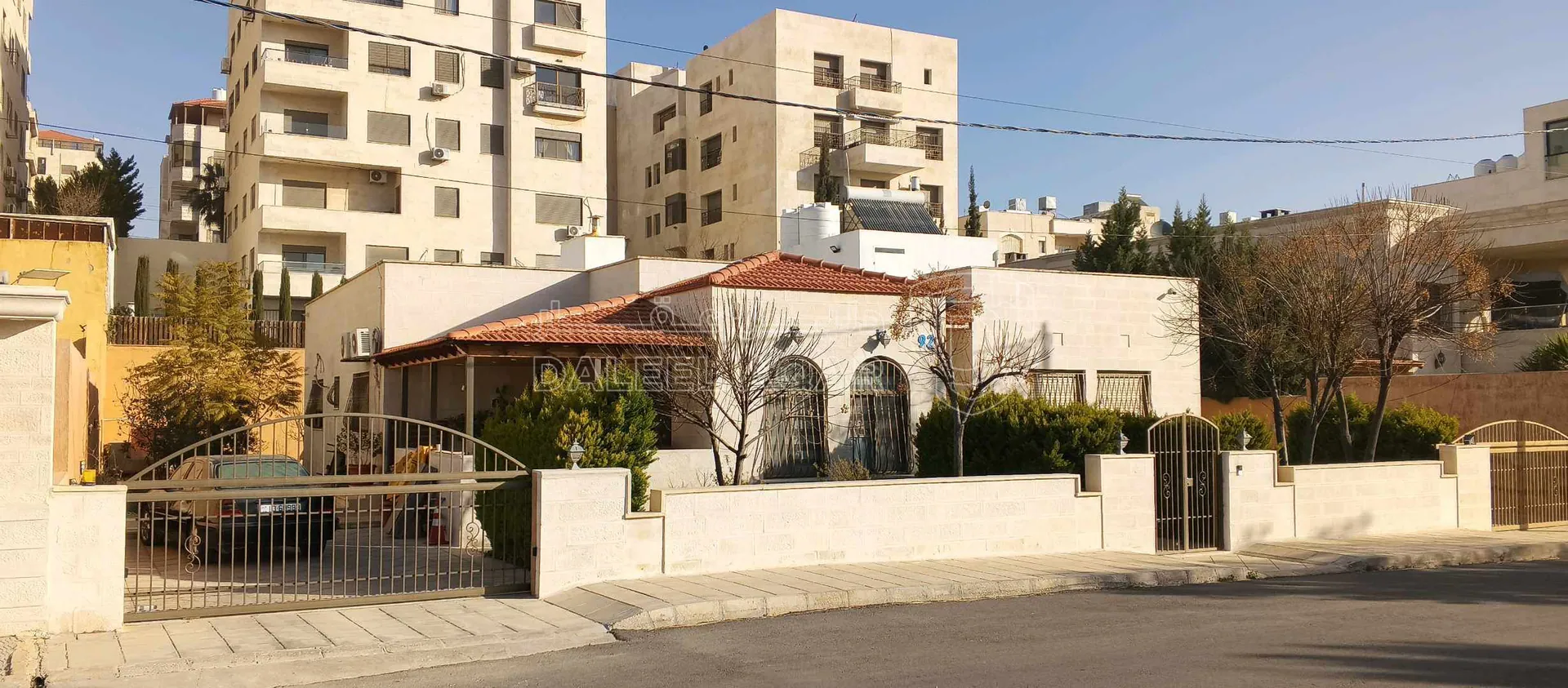 فيلا/منزل في الكرسي، شارع الحرث بن قيس 92 - 1,500,000 دأ - صورة 1