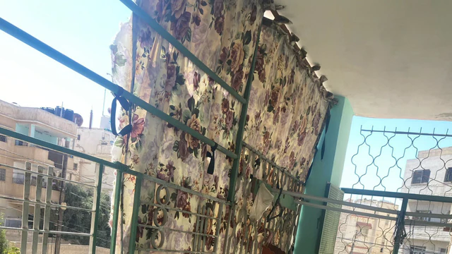 مبنى في عمارة تتكون من شقة و4 مخازن  - 130,000 دأ - صورة NaN
