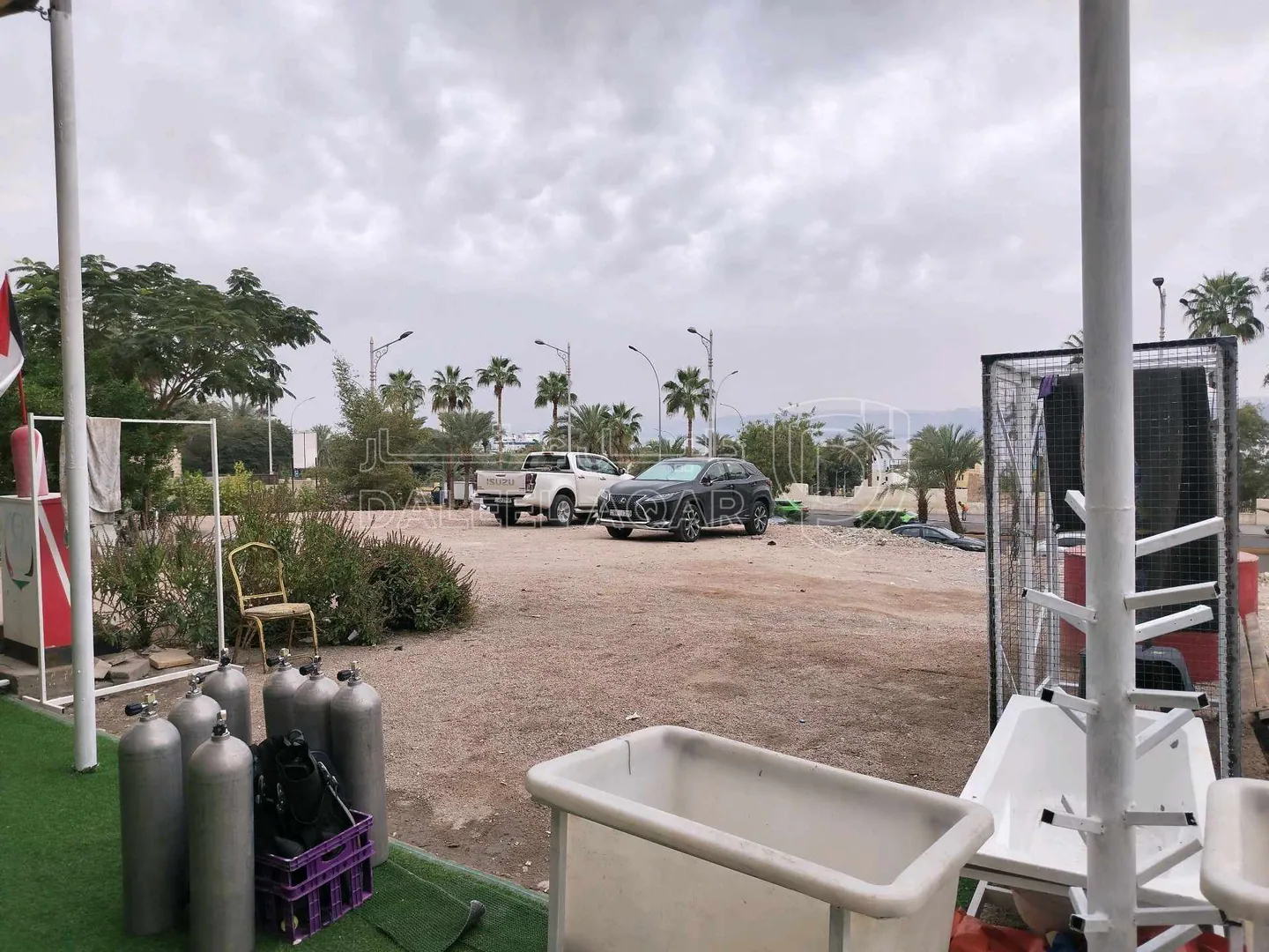 أرض في شارع الملك حسين مقابل القلعة والبحر - 1,500,000 دأ - صورة 1