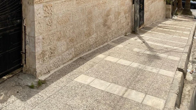 فيلا/منزل في طارق بالقرب من مسجد حذيفه بن اليمان - 300,000 دأ - صورة NaN
