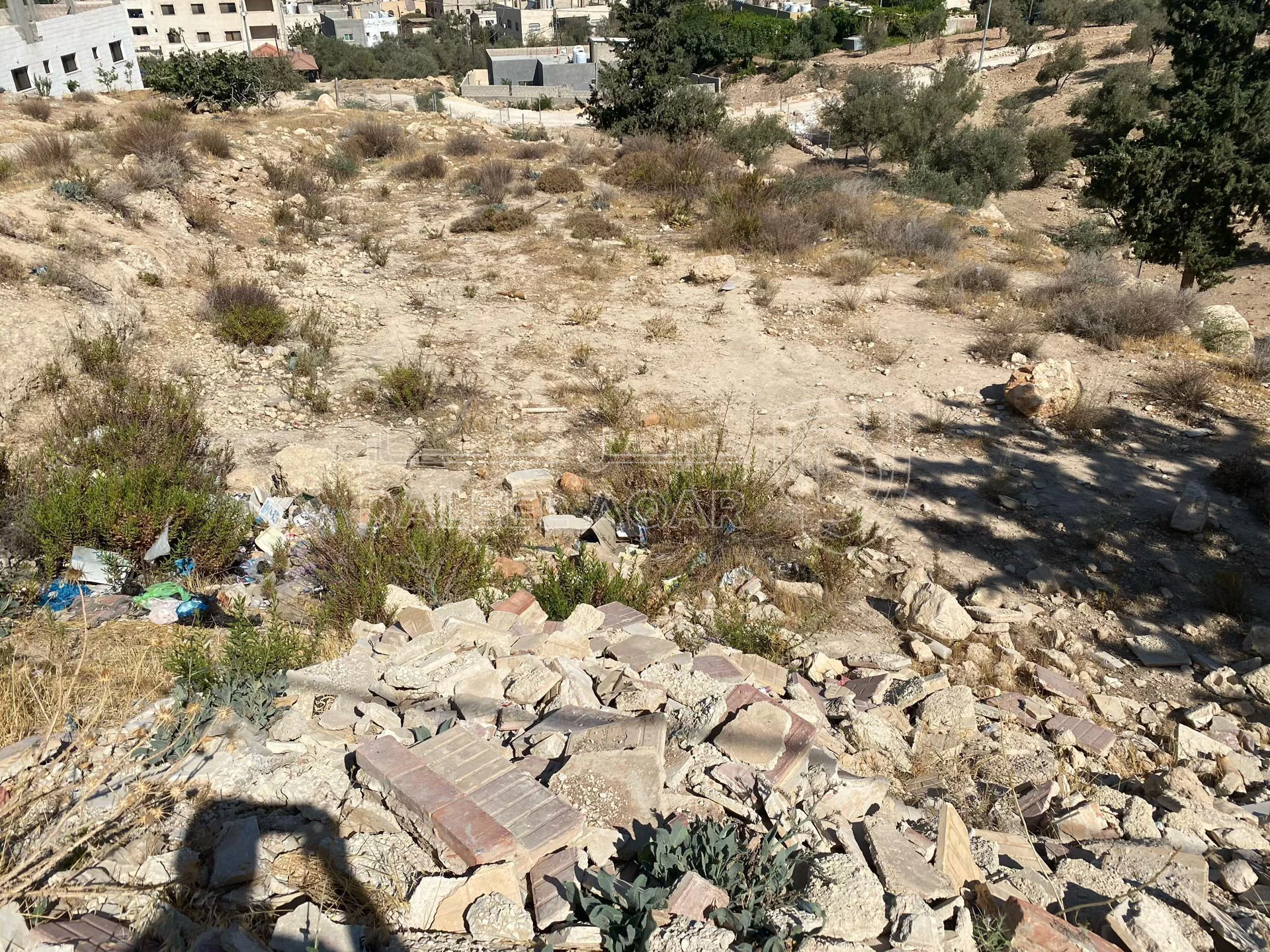 أرض في عمان أبو نصير - 75,000 دأ - صورة 1