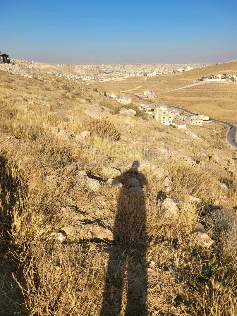 أرض في الزرقاء شومر ضاحية القدس قطعه مميزه بقوشان مستقل - 15,000 دأ - صورة 2