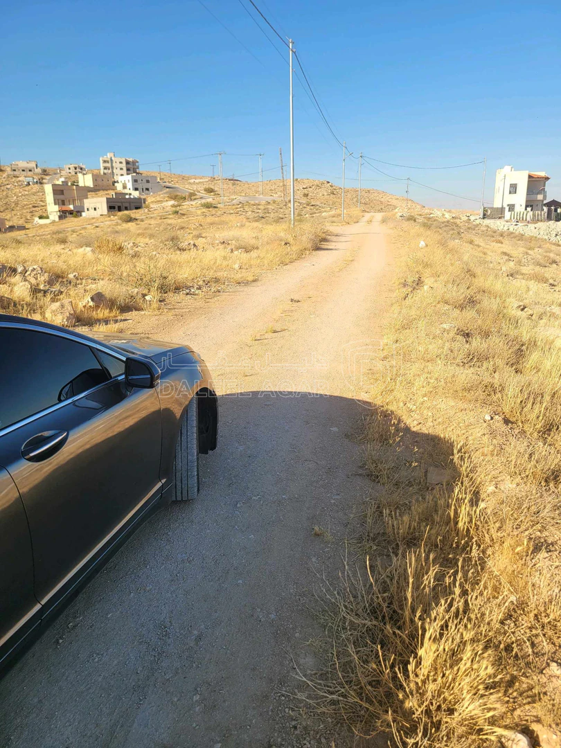 أرض في الزرقاء شومر ضاحية القدس قطعه مميزه بقوشان مستقل - 15,000 دأ - صورة 1