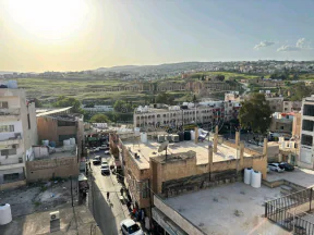 مبنى في وسط البلد السوق  - 275,000 دأ - صورة NaN