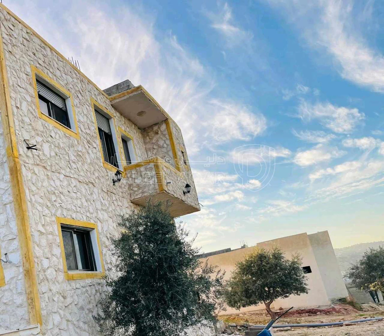 أرض في السلط زي حوض الديره 9 - 185,000 دأ - صورة 1