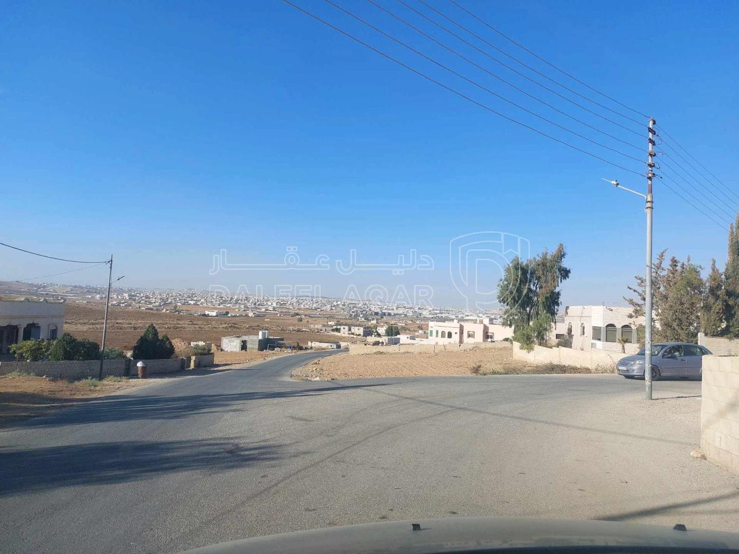 فيلا/منزل في ذهيبه الشرقية - 130,000 دأ - صورة 1