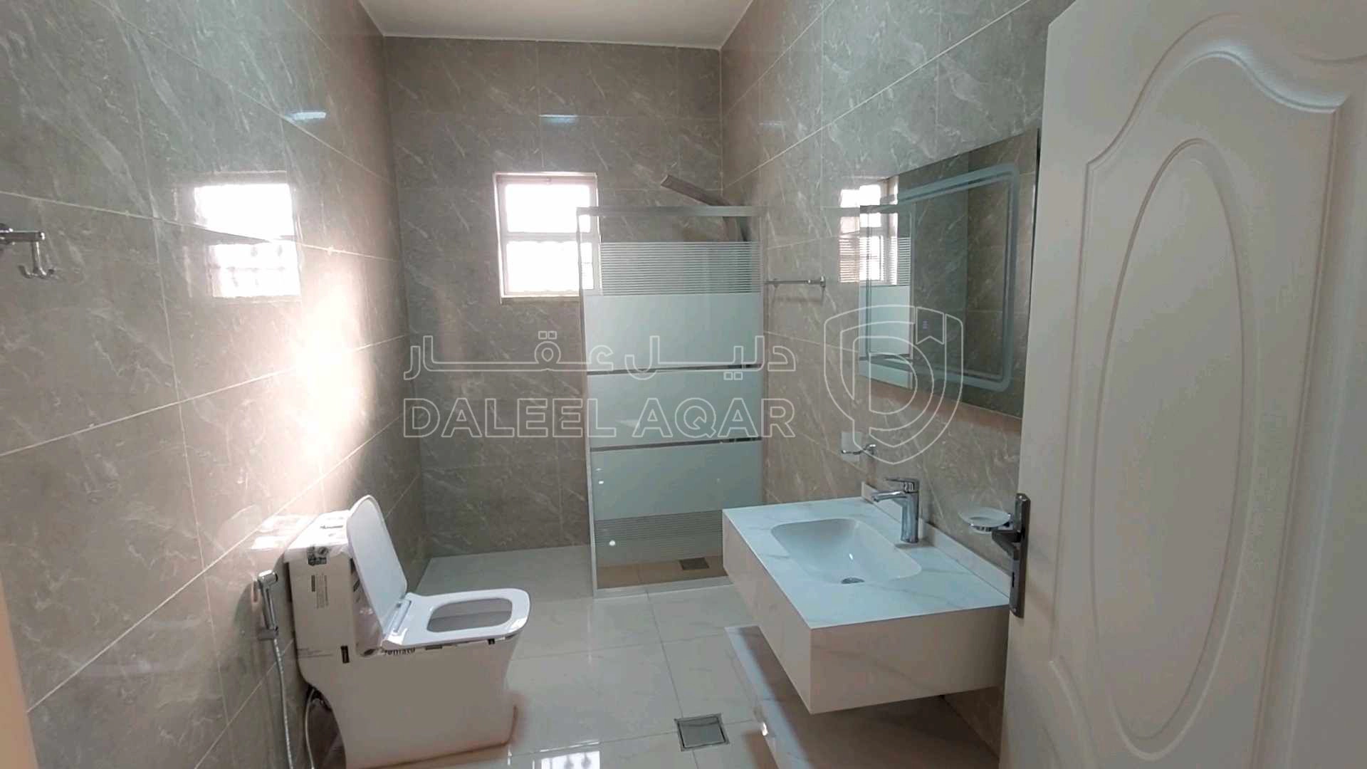 فيلا/منزل في ذهيبه الشرقية - 130,000 دأ - صورة 1