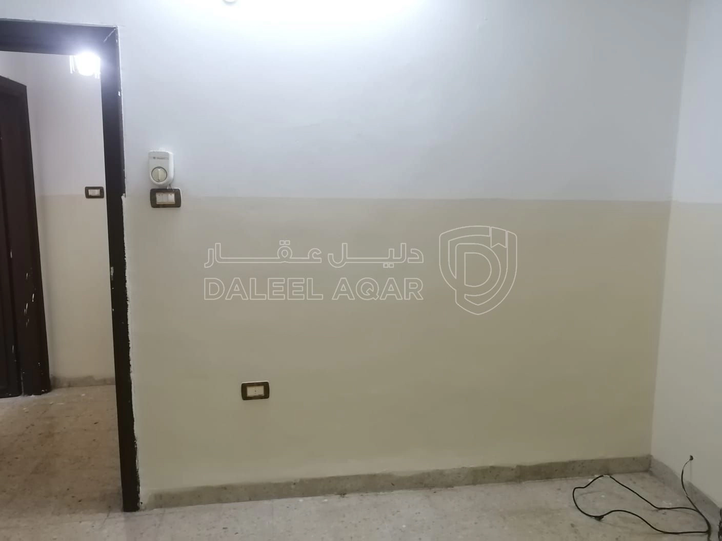 شقة في ألزرقاء شارع ٣٦ - 15,000 دأ - صورة 1