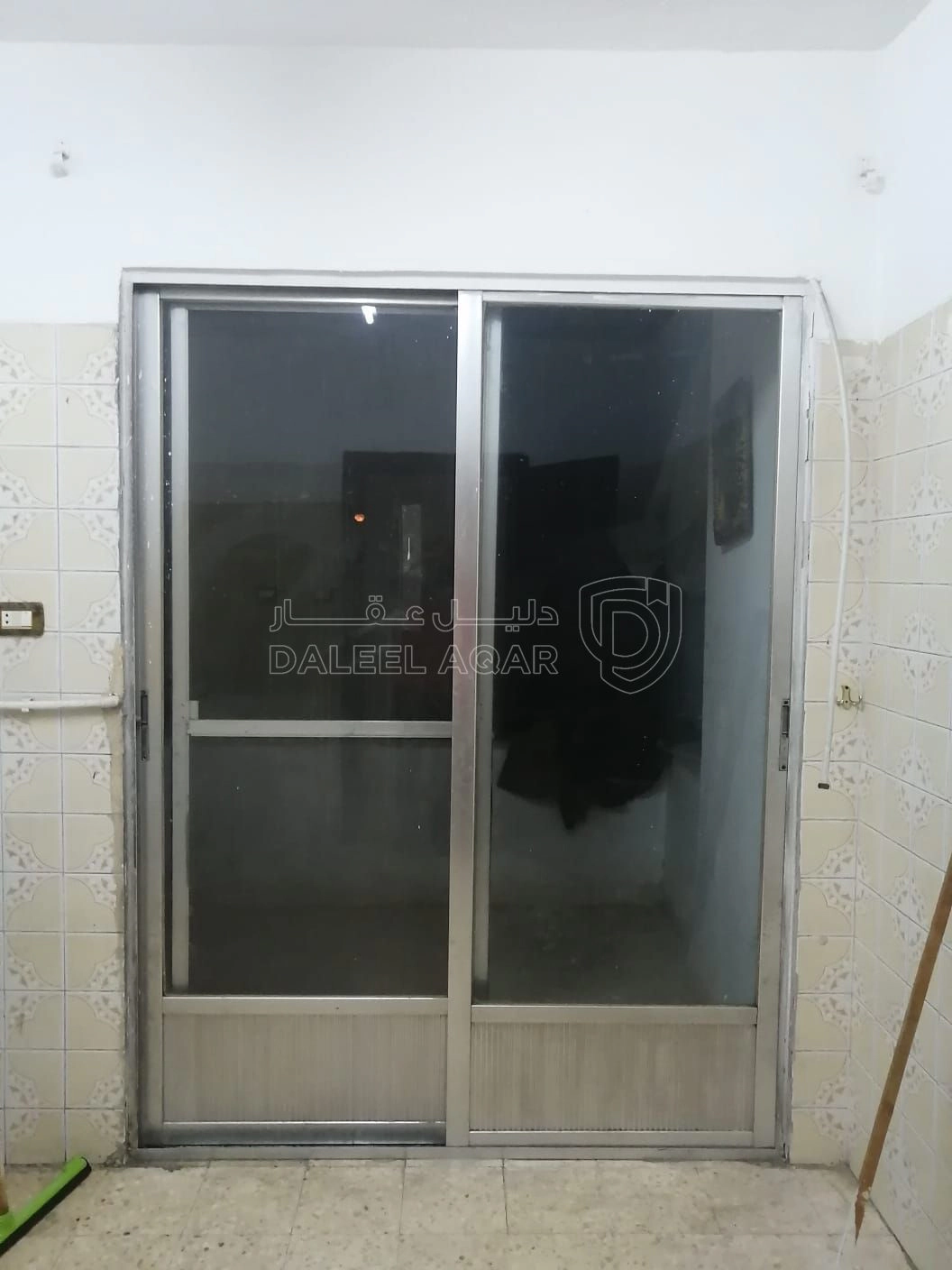 شقة في ألزرقاء شارع ٣٦ - 15,000 دأ - صورة 1