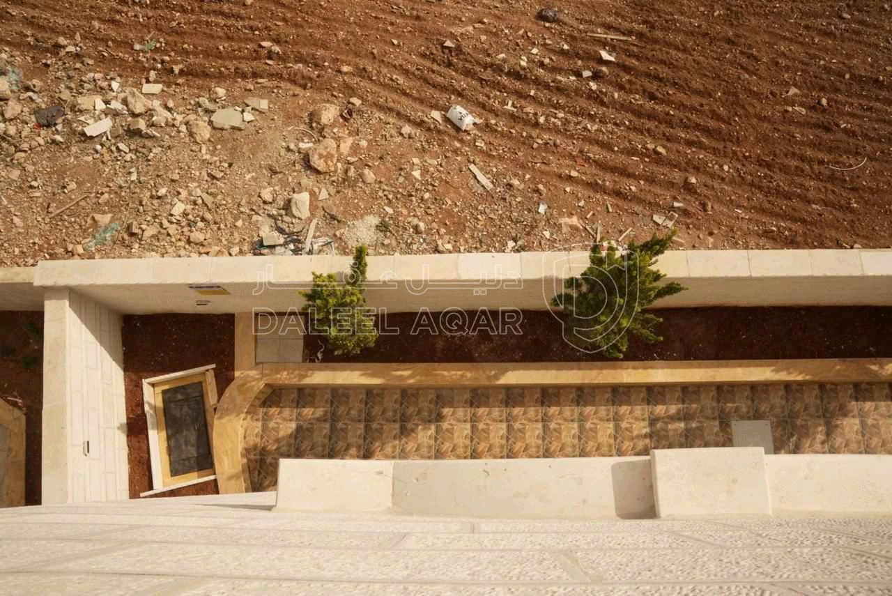 فيلا/منزل في ابو علندا - 325,000 دأ - صورة 1