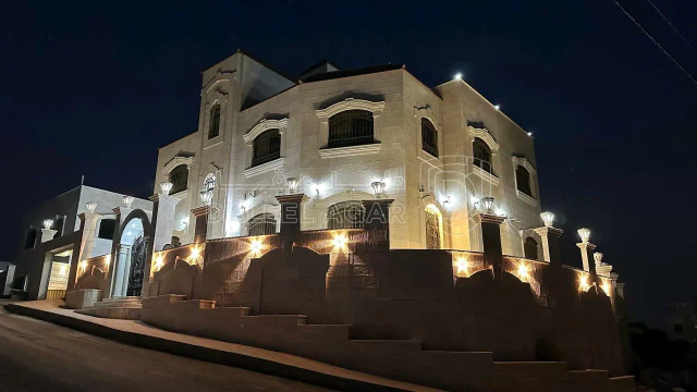 فيلا/منزل  - 325000 دأ