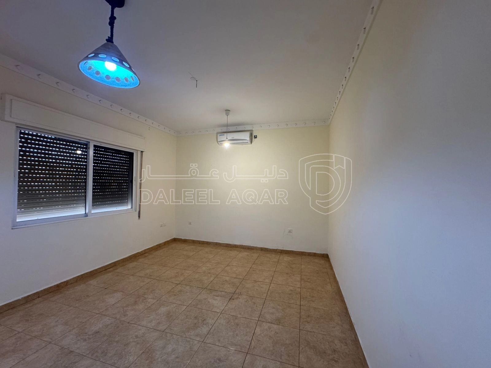 شقة في السكنية الخامسة  - 55,000 دأ - صورة 1