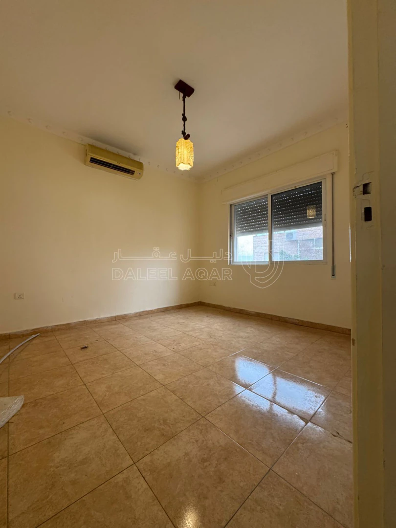 شقة في السكنية الخامسة  - 55,000 دأ - صورة 1