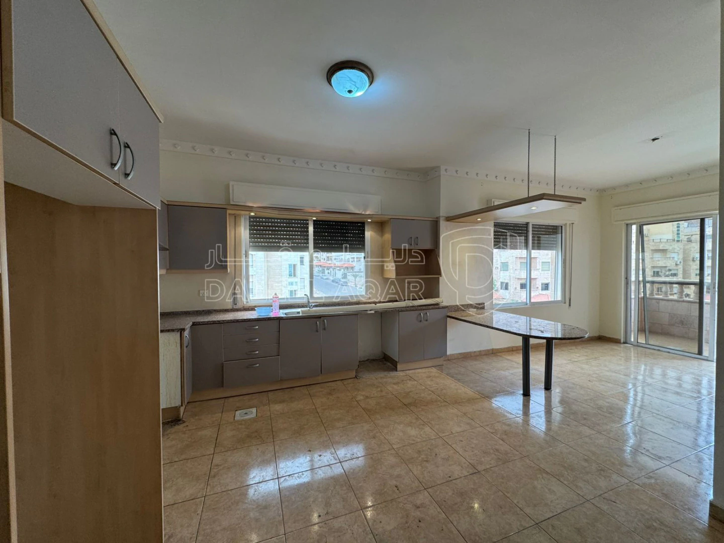 شقة في السكنية الخامسة  - 55,000 دأ - صورة 1