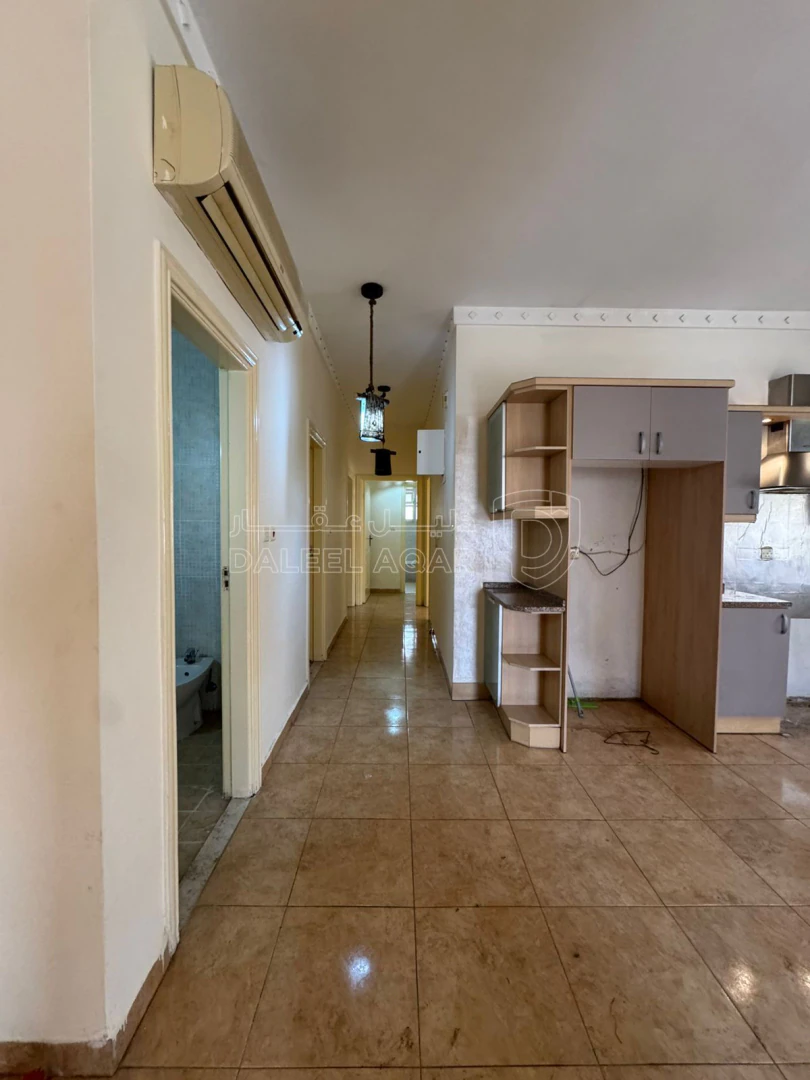 شقة في السكنية الخامسة  - 55,000 دأ - صورة 1