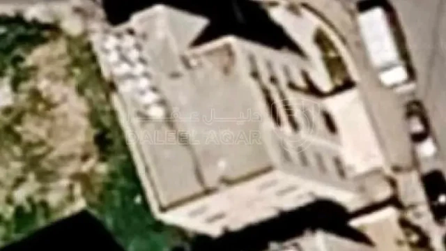 مبنى  - 195000 دأ