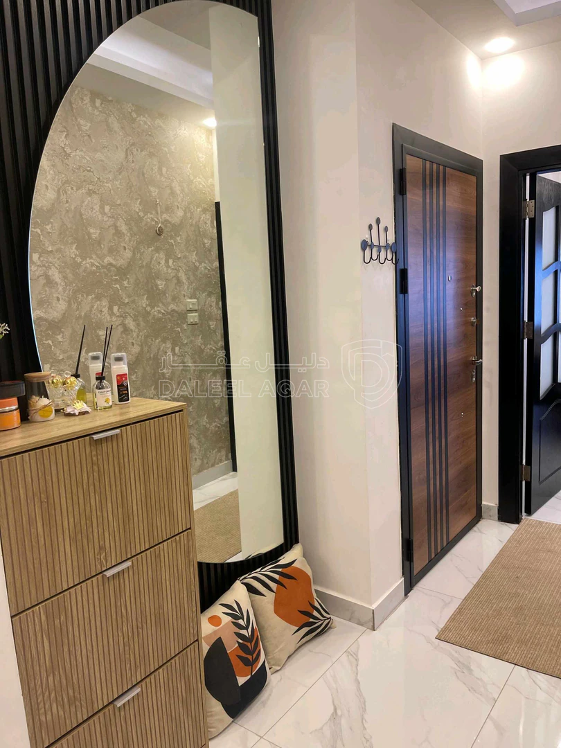 شقة في البنيات قرب على مدارس الحصاد - 85,000 دأ - صورة 1