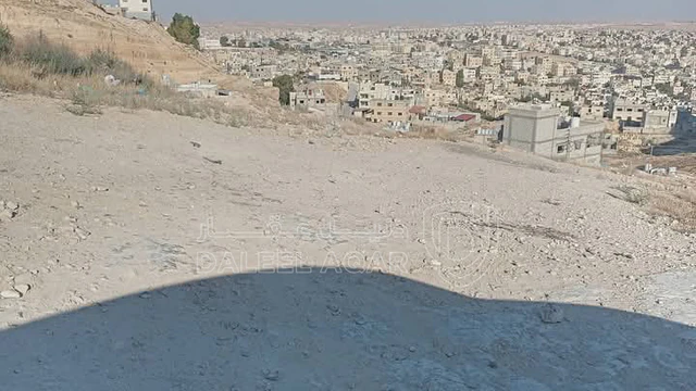 أرض في شومر . - 22,000 دأ - صورة NaN