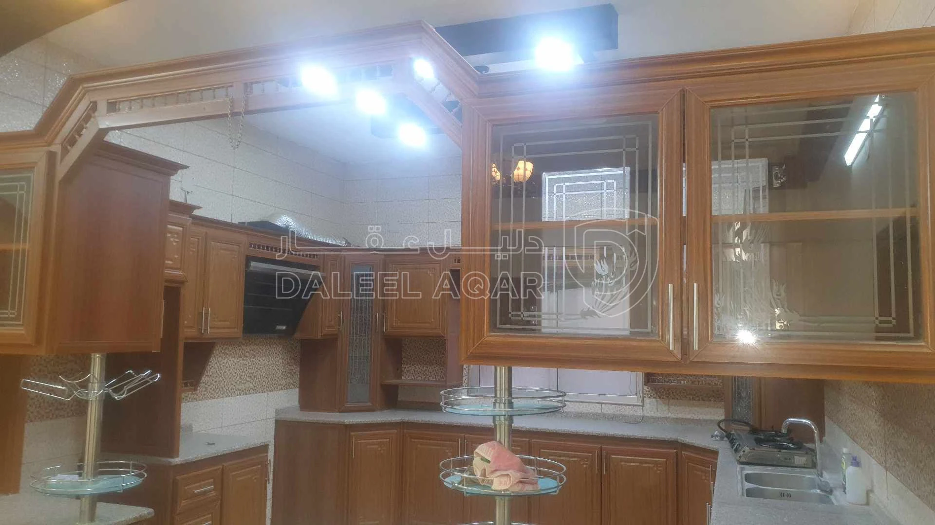 فيلا/منزل في اربد حي المطارق دوار الخوالده - 52,000 دأ - صورة 1