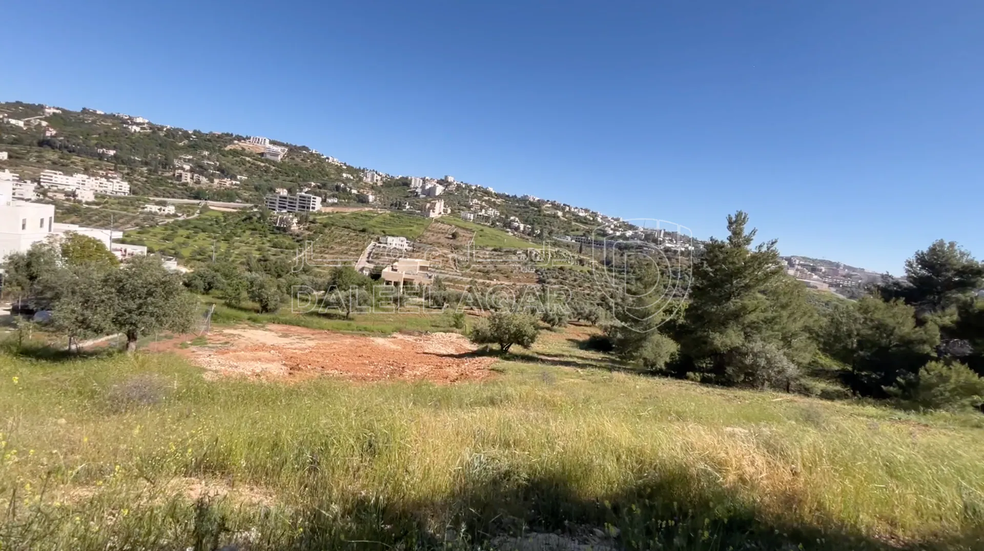 أرض في حمر الفحيص - 190,000 دأ - صورة 1