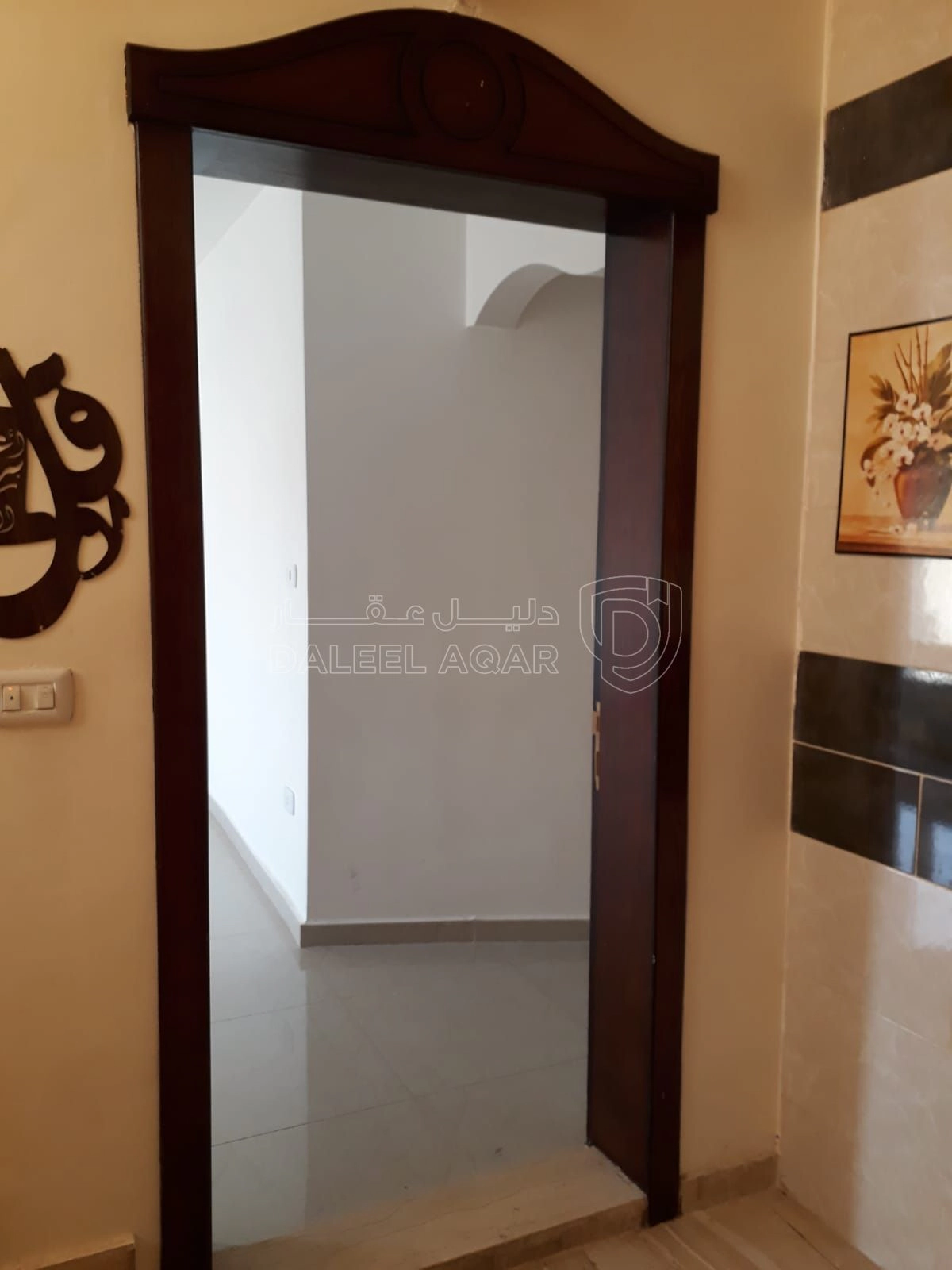 شقة في البيادر حي الرونق خلف مدرسة ام حبيبة - 56,000 دأ - صورة 1