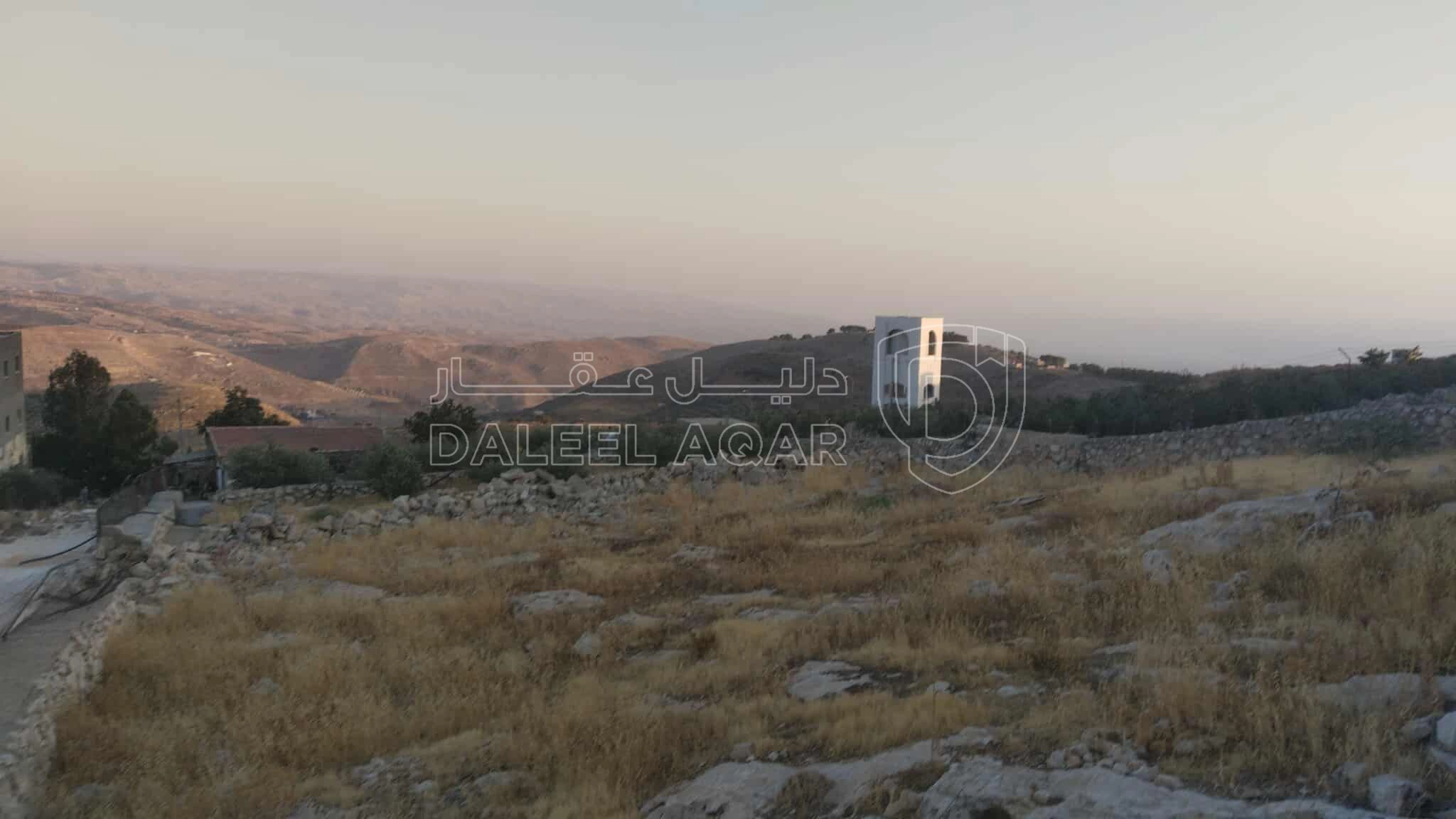 أرض في شارع الستين فوق المنطقة الصناعية  - 26,000 دأ - صورة 1