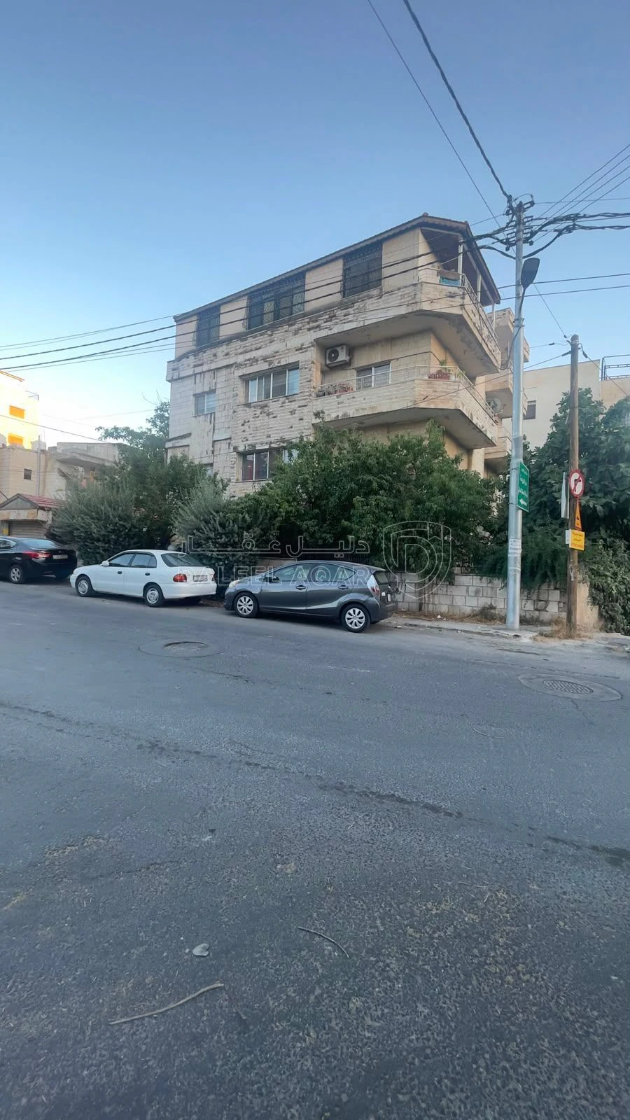 مبنى في عمان دوار السابع شارع عبدالرحيم جردانه - 350,000 دأ - صورة 1