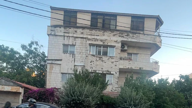 مبنى في عمان دوار السابع شارع عبدالرحيم جردانه - 350,000 دأ - صورة NaN