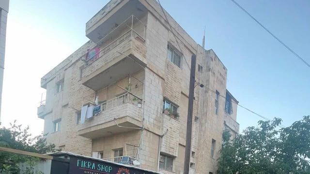 مبنى في عمان دوار السابع شارع عبدالرحيم جردانه - 350,000 دأ - صورة NaN