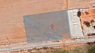 أرض في ارض للبيع في طريق المطار بمساحة ارض 4220م - 84,997 دأ - صورة 1