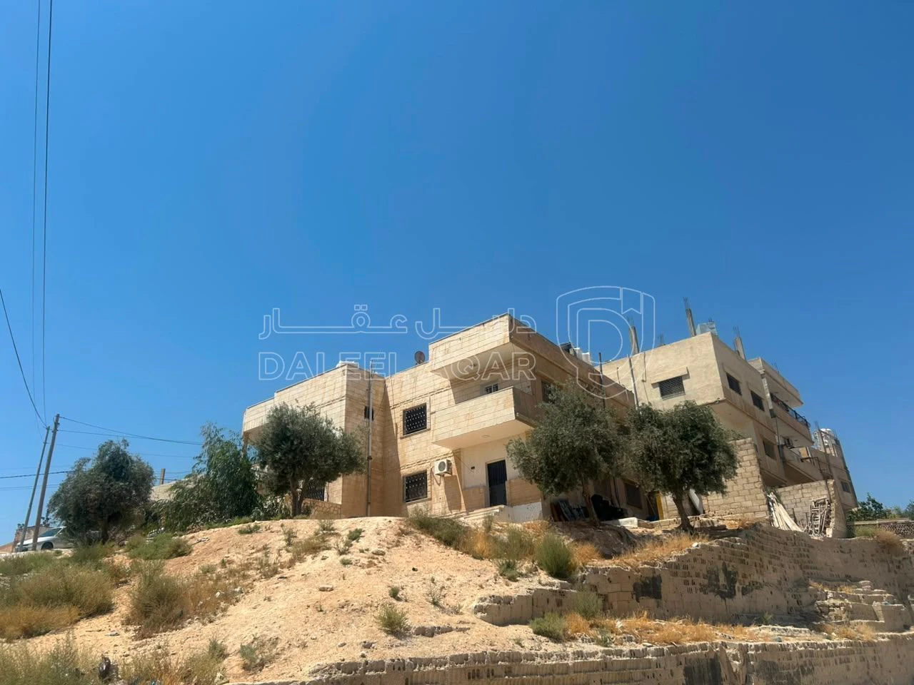 فيلا/منزل في الزرقاء - البتراوي (قرب دوار بادي) - 195,000 دأ - صورة 1