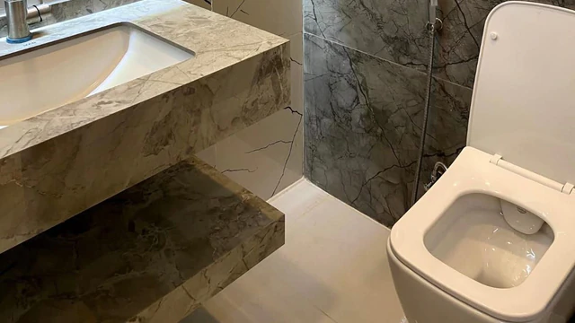 شقة في شقق فاخره للبيع اربد حي الروضه قرب دوار الدره  - 55,000 دأ - صورة NaN