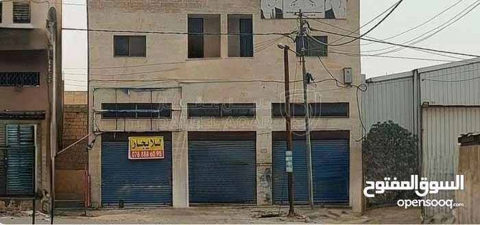 مبنى في الزرقاء المصفاة مقابل مصلى ابو بكر الصديق  - 103,000 دأ - صورة 1