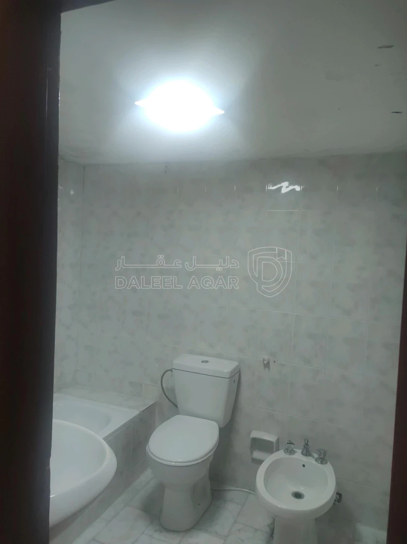 شقة في الشميساني قرب المستشفى التخصصي  - 70,000 دأ - صورة 1