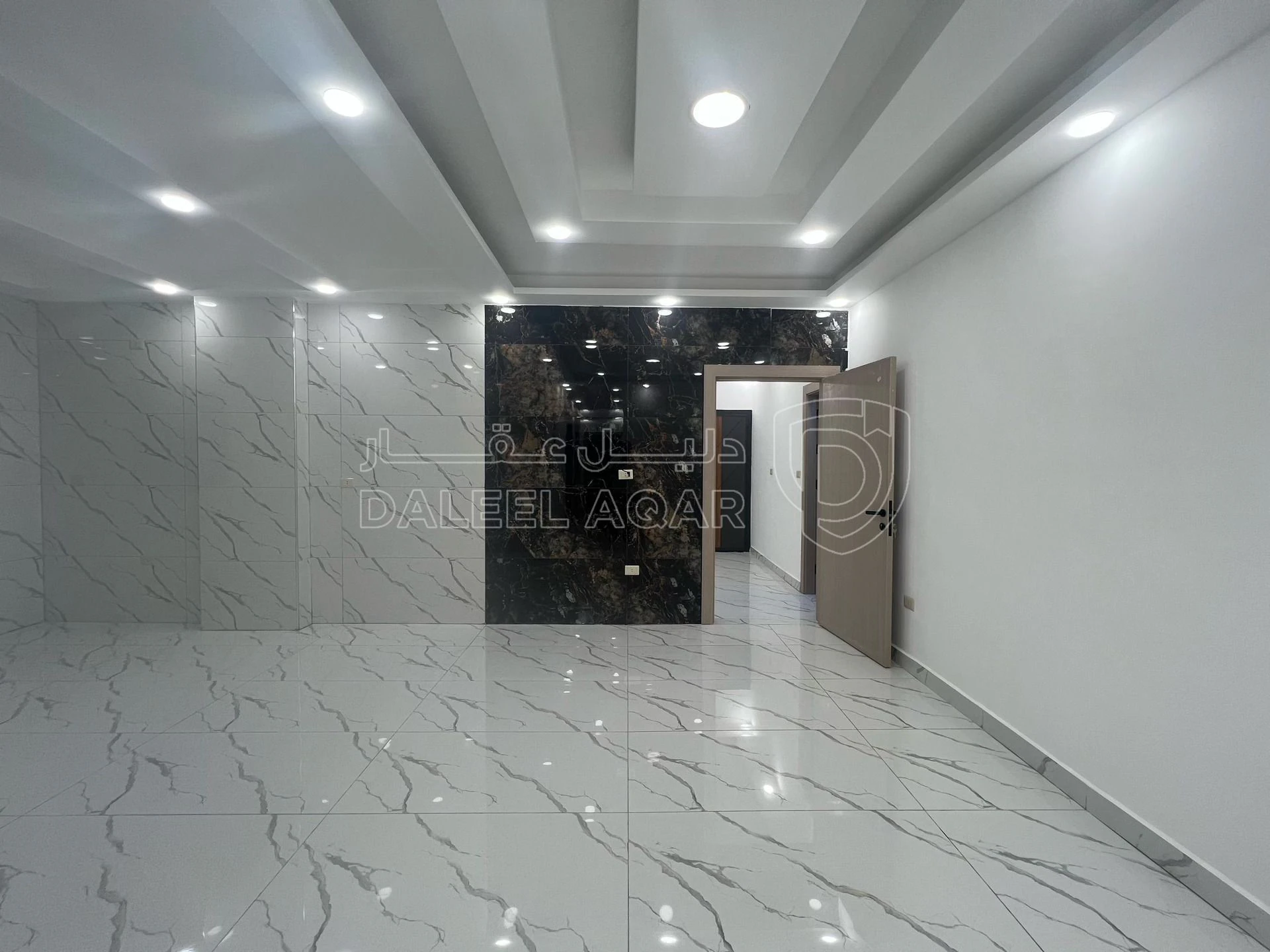 شقة في ضاحيه الامير حسن - 65,000 دأ - صورة 5