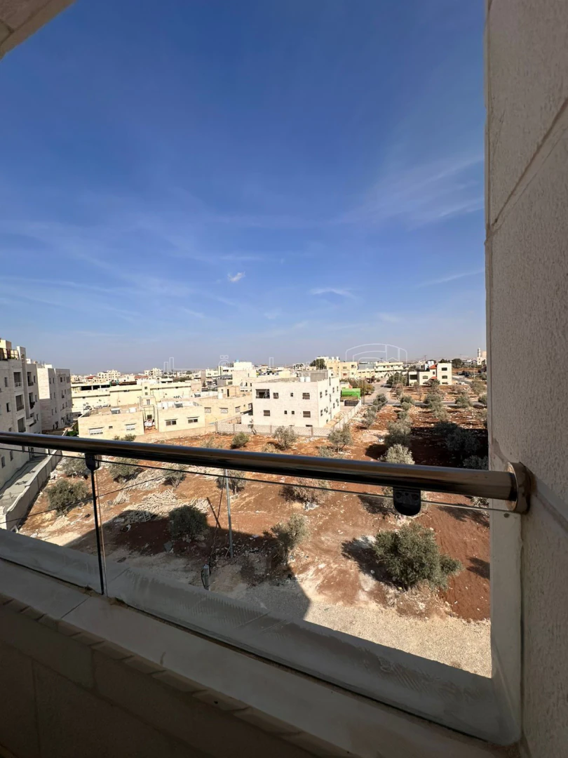 شقة في اربد - شارع البتراء - خلف اربد مول جراند  - 74,000 دأ - صورة 1