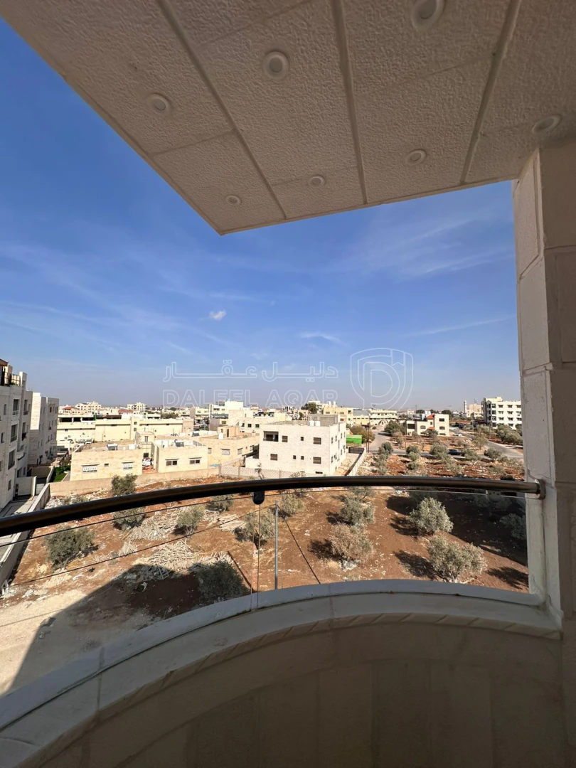 شقة في اربد - شارع البتراء - خلف اربد مول جراند  - 74,000 دأ - صورة 1