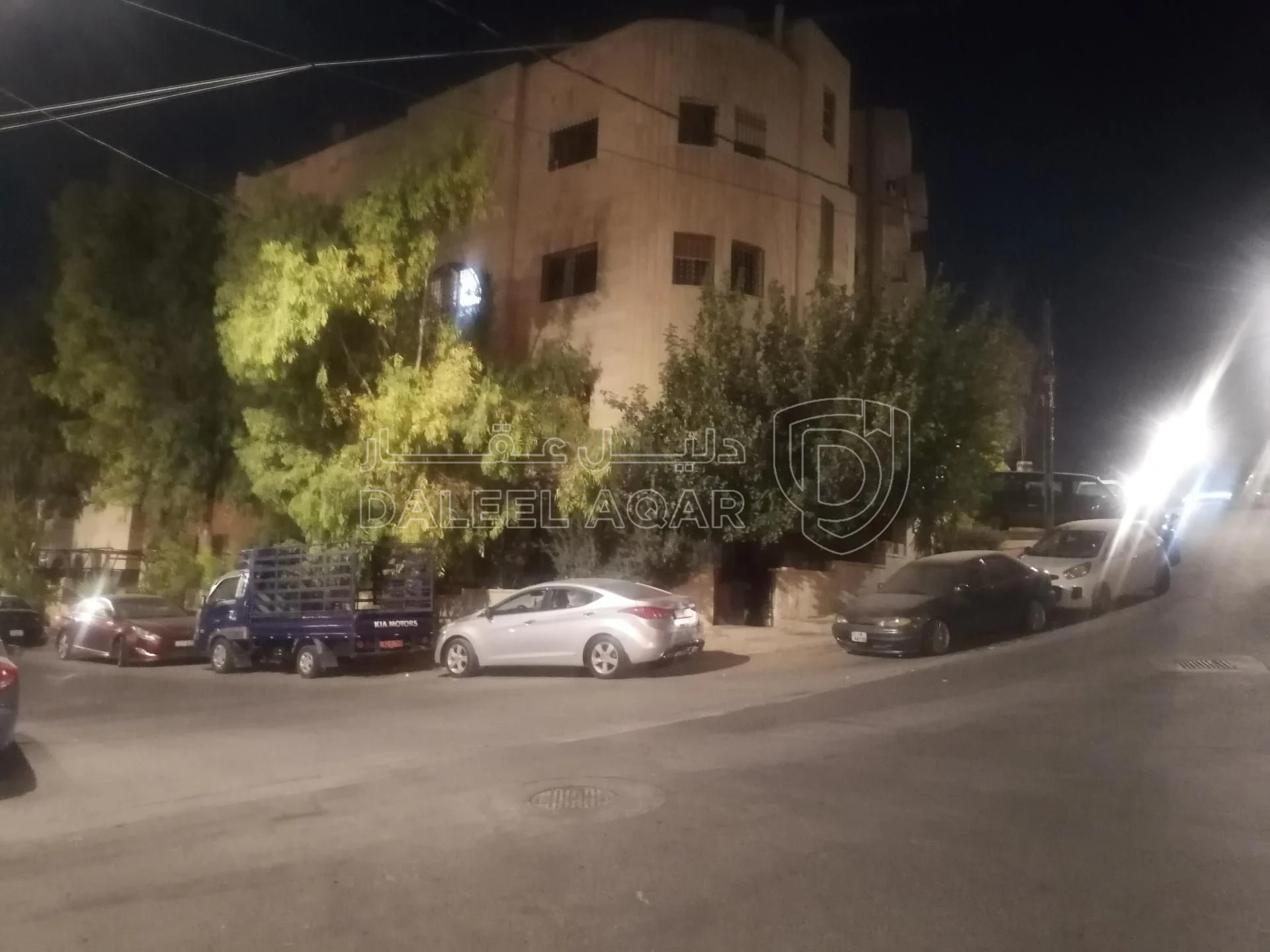 مبنى في عمان حي نزال الذراع الغربي  - 240,000 دأ - صورة 1
