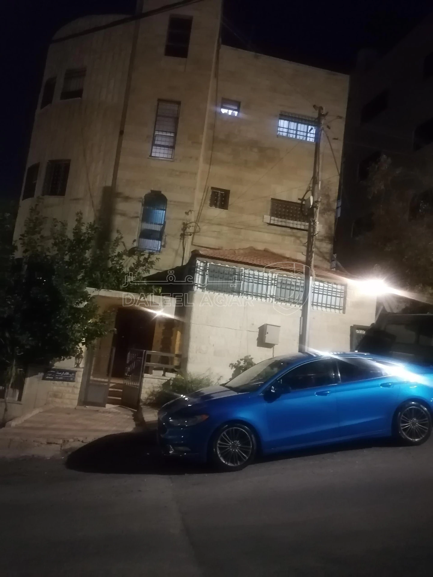 مبنى في عمان حي نزال الذراع الغربي  - 240,000 دأ - صورة 1