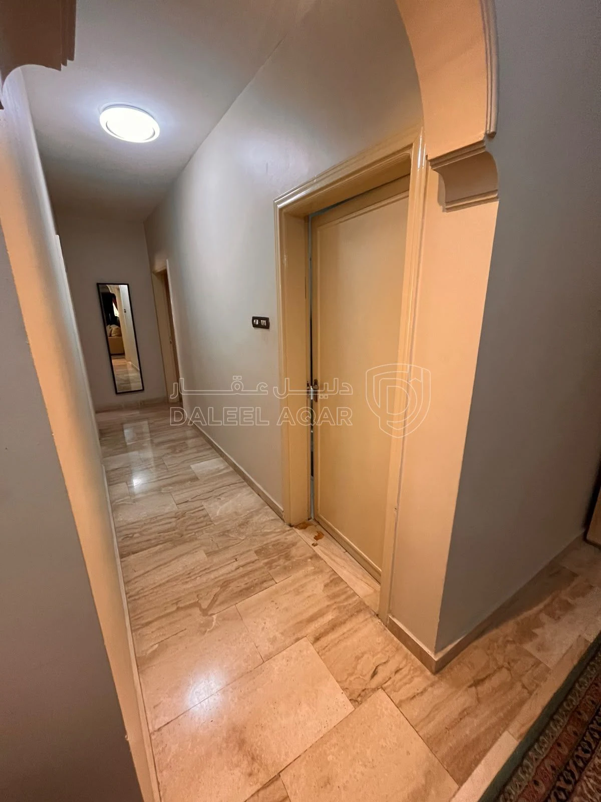 شقة في ضاحية الرشيد- حي خلف الجامعة الاردنية- جانب بوابة  - 95,000 دأ - صورة 13