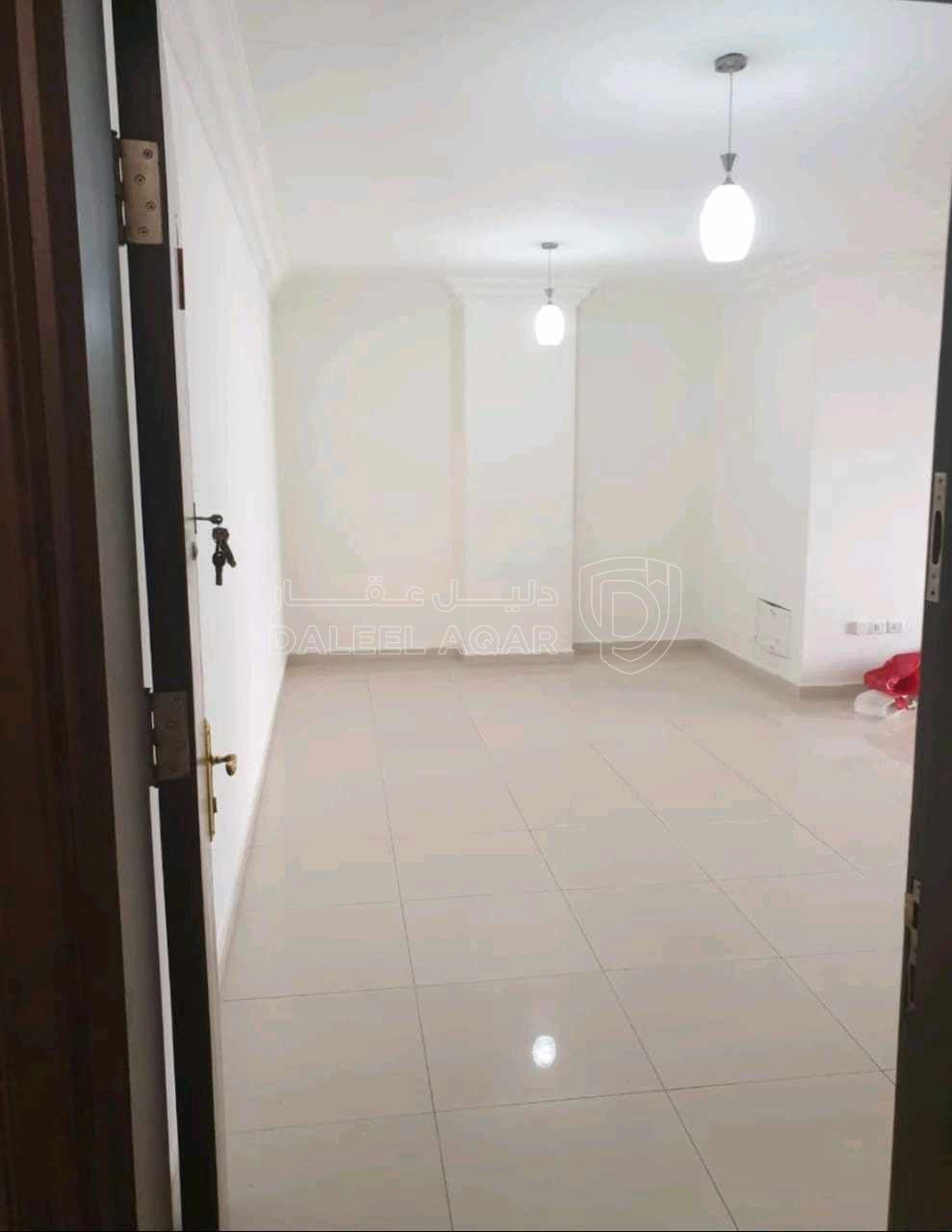 شقة في ام السماق -خلف مسجد احد - شارع سكينة - 72,000 دأ - صورة 1