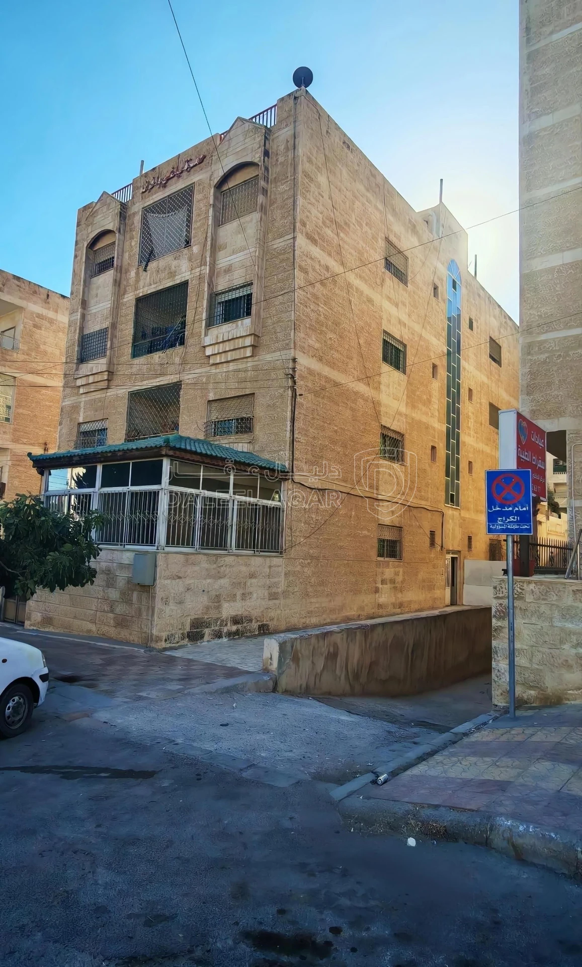 شقة في عمان - شارع الاستقلال - بجانب مسجد فخري سنجقية - 38,000 دأ - صورة 1