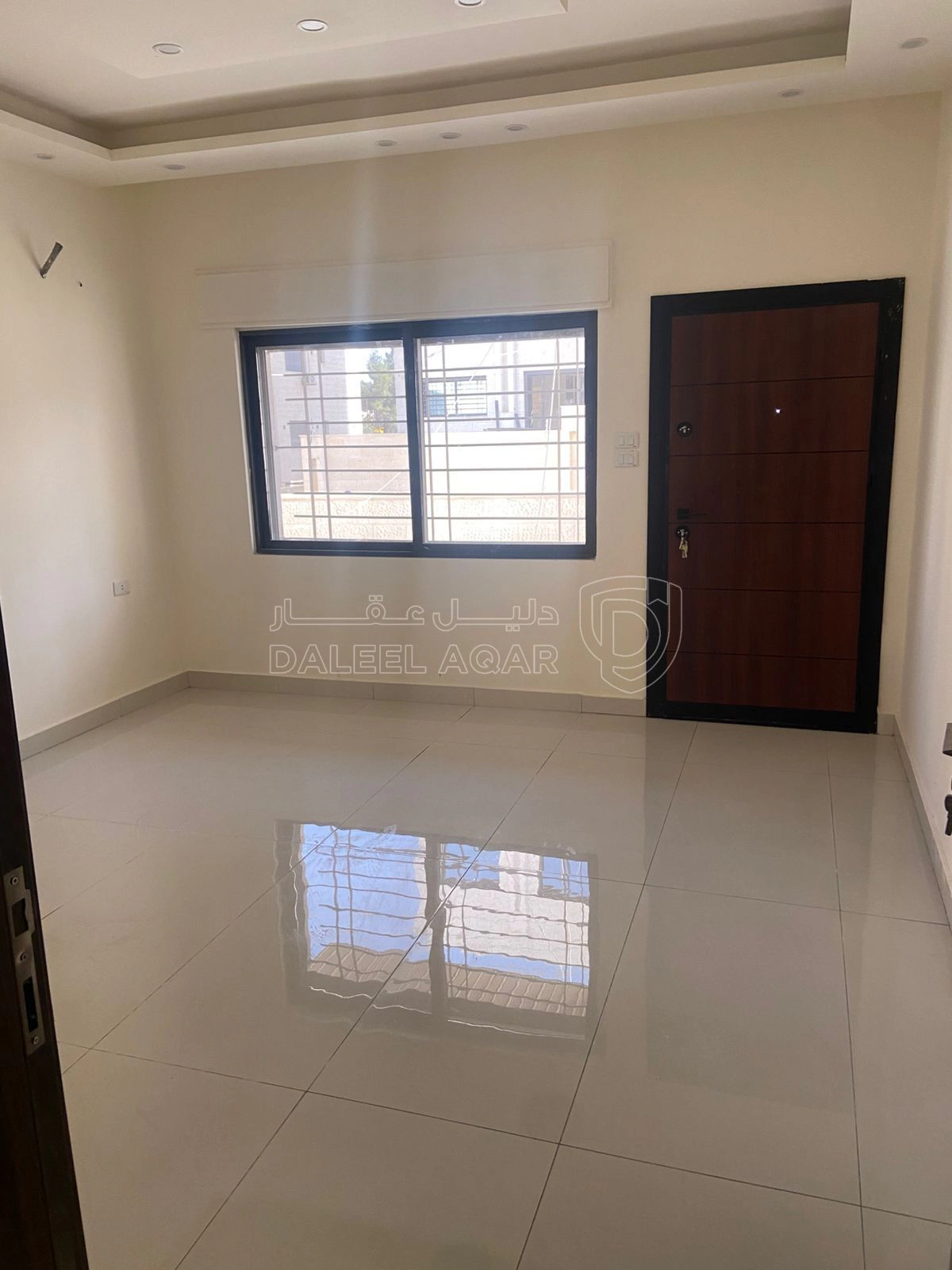 شقة في شقة امامية لقطة جديدة 132 متر في ضاحية الامير علي  - 60,000 دأ - صورة 1