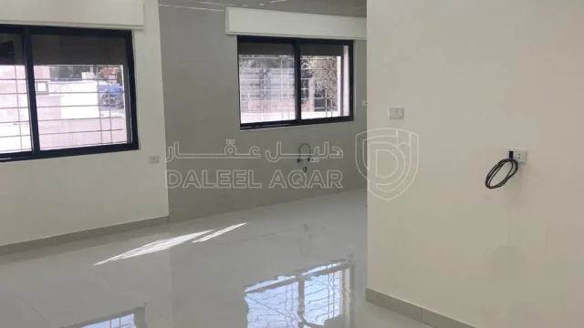 شقة - شقة امامية لقطة جديدة 132 متر في ضاحية الامير علي  - 60000 دأ