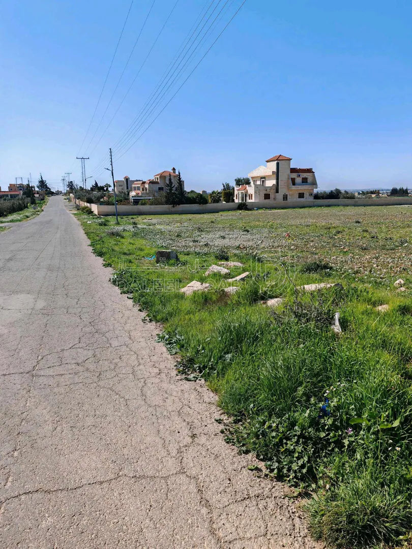 أرض في جلول،مرتفعة مطلة على مادبا - 31,000 دأ - صورة 1