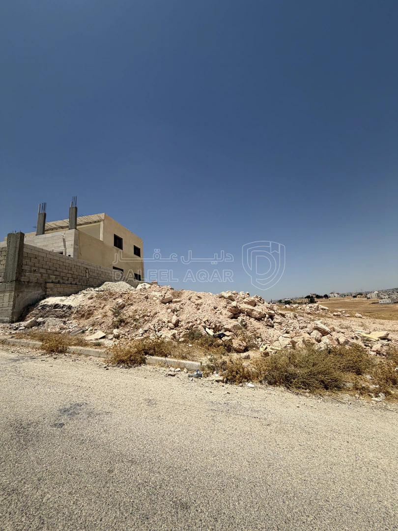 أرض في الموقر - 35,000 دأ - صورة 1