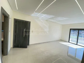 شقة في تبعد 2.5 كم عن شارع المطار  - 65,000 دأ - صورة NaN