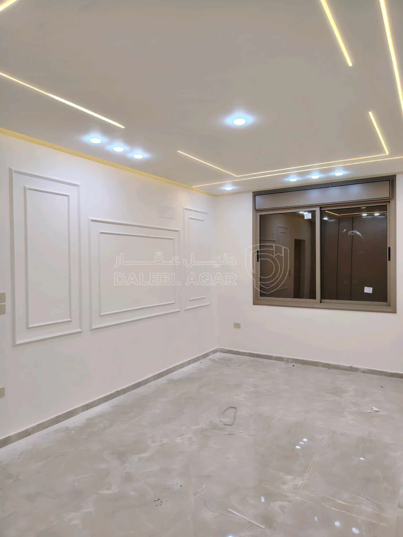 شقة في شقه ١٦٥م طابق اول فني للبيع خلف دوار الثقافة  - 68,000 دأ - صورة 1