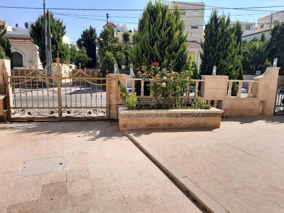 فيلا/منزل في فيلا للبيع في ابو علندا  - 200,000 دأ - صورة 5
